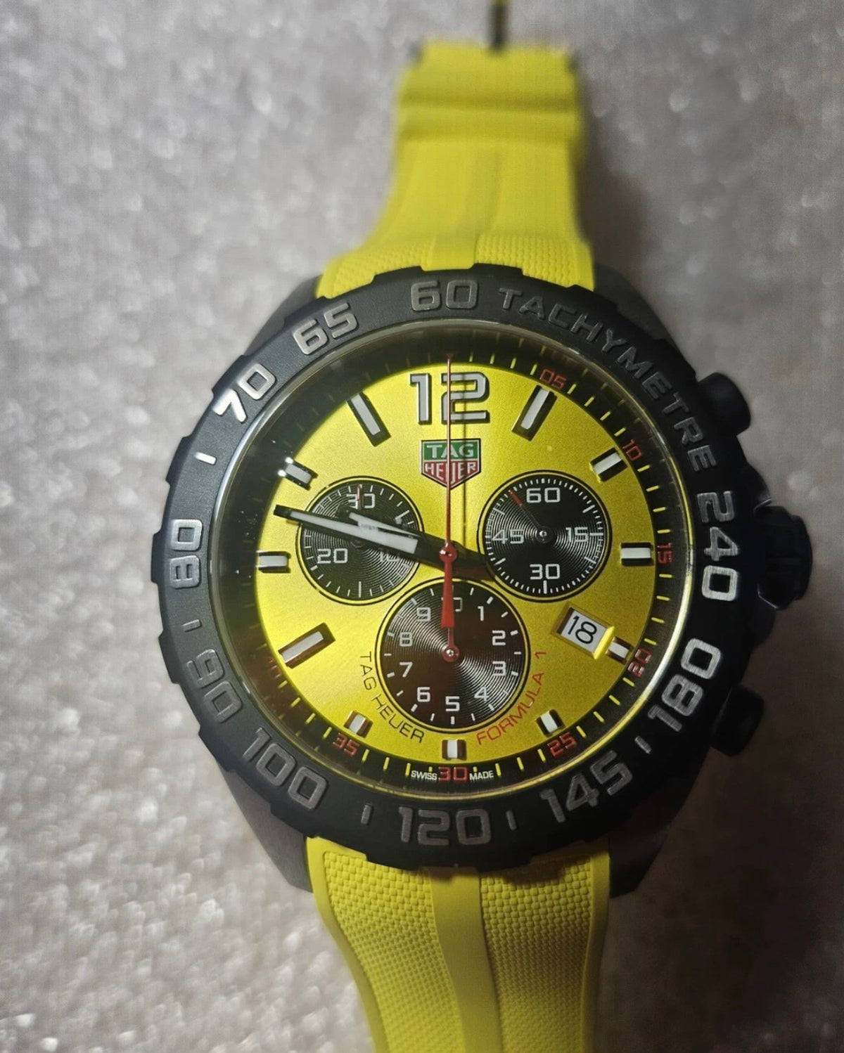 TAG HEUER Formula 1 Chronograph Quartz Yellow Dial Men's Watch Item No. CAZ101AM.FT8054